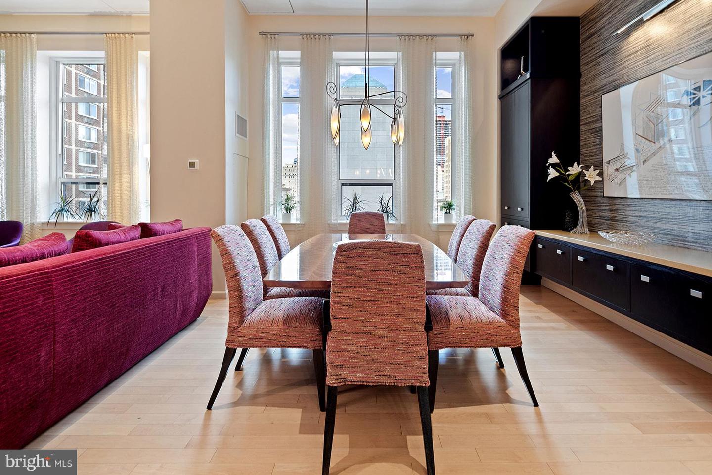 1425 LOCUST STREET Unit: 16CD