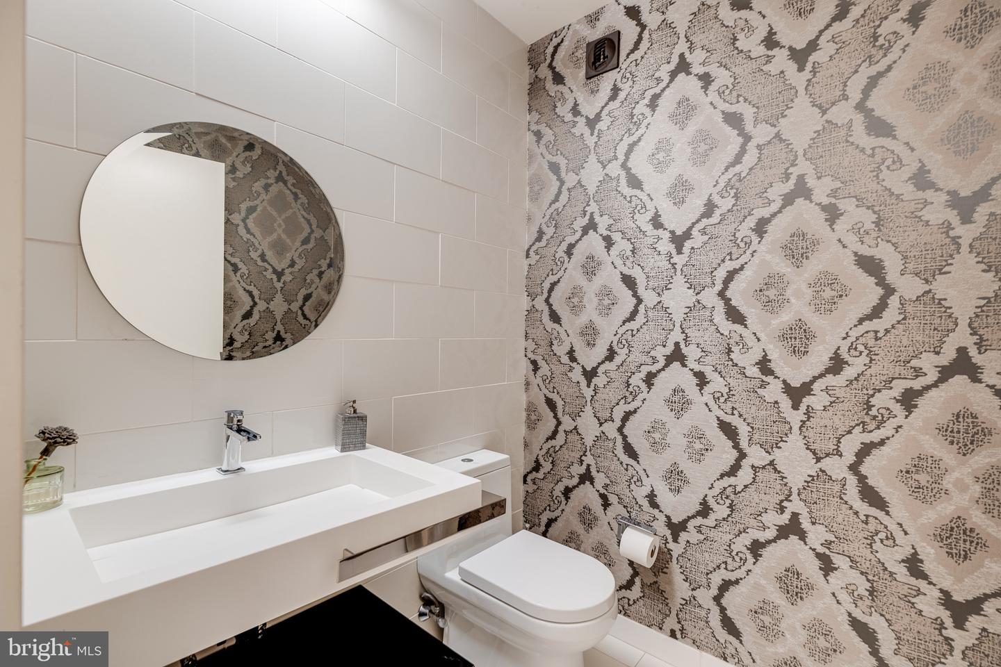 1425 LOCUST STREET Unit: 16CD