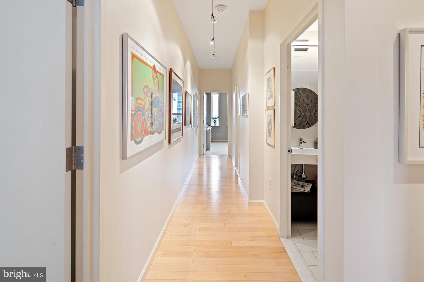 1425 LOCUST STREET Unit: 16CD