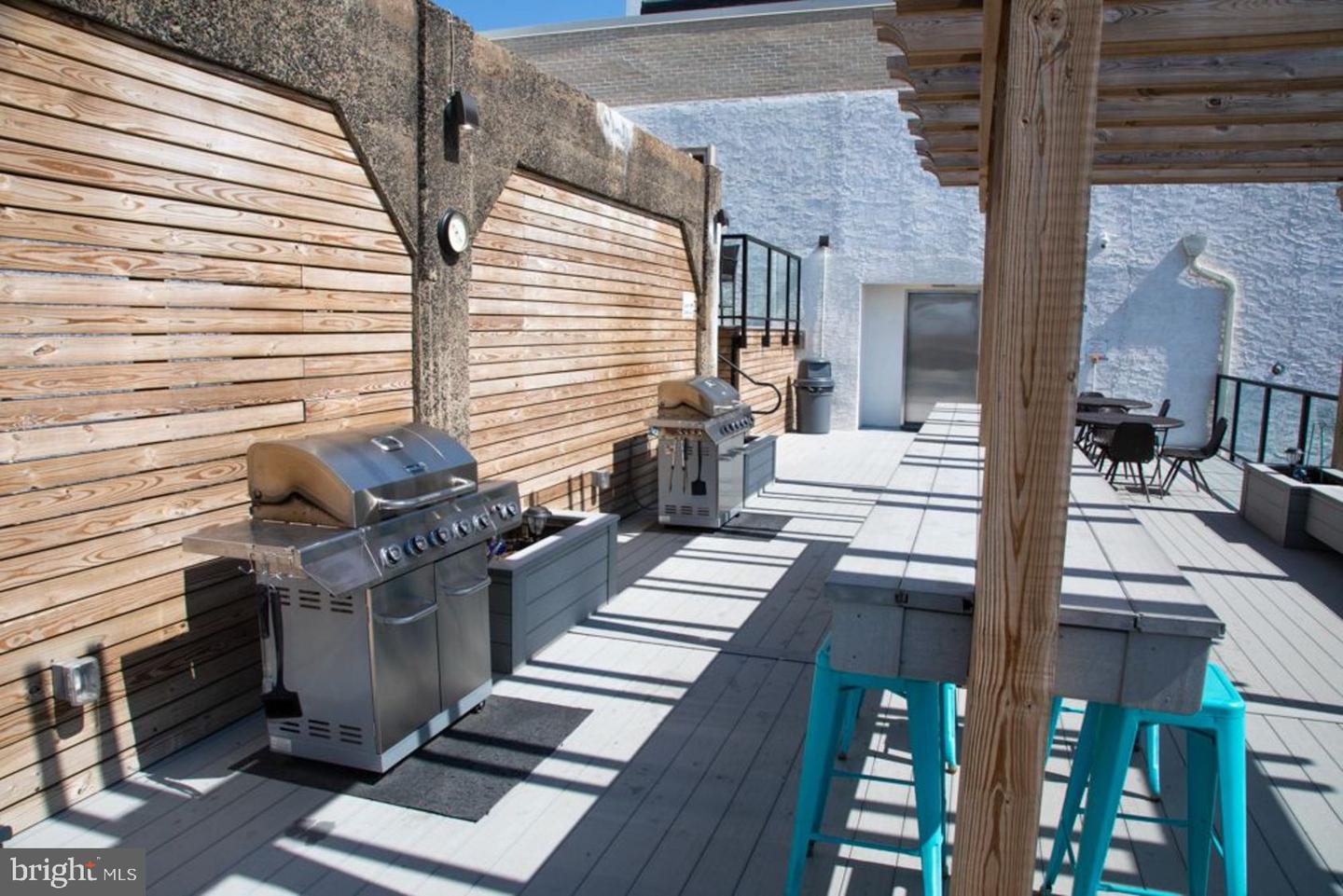 1403 N 5TH STREET Unit: STUDIO