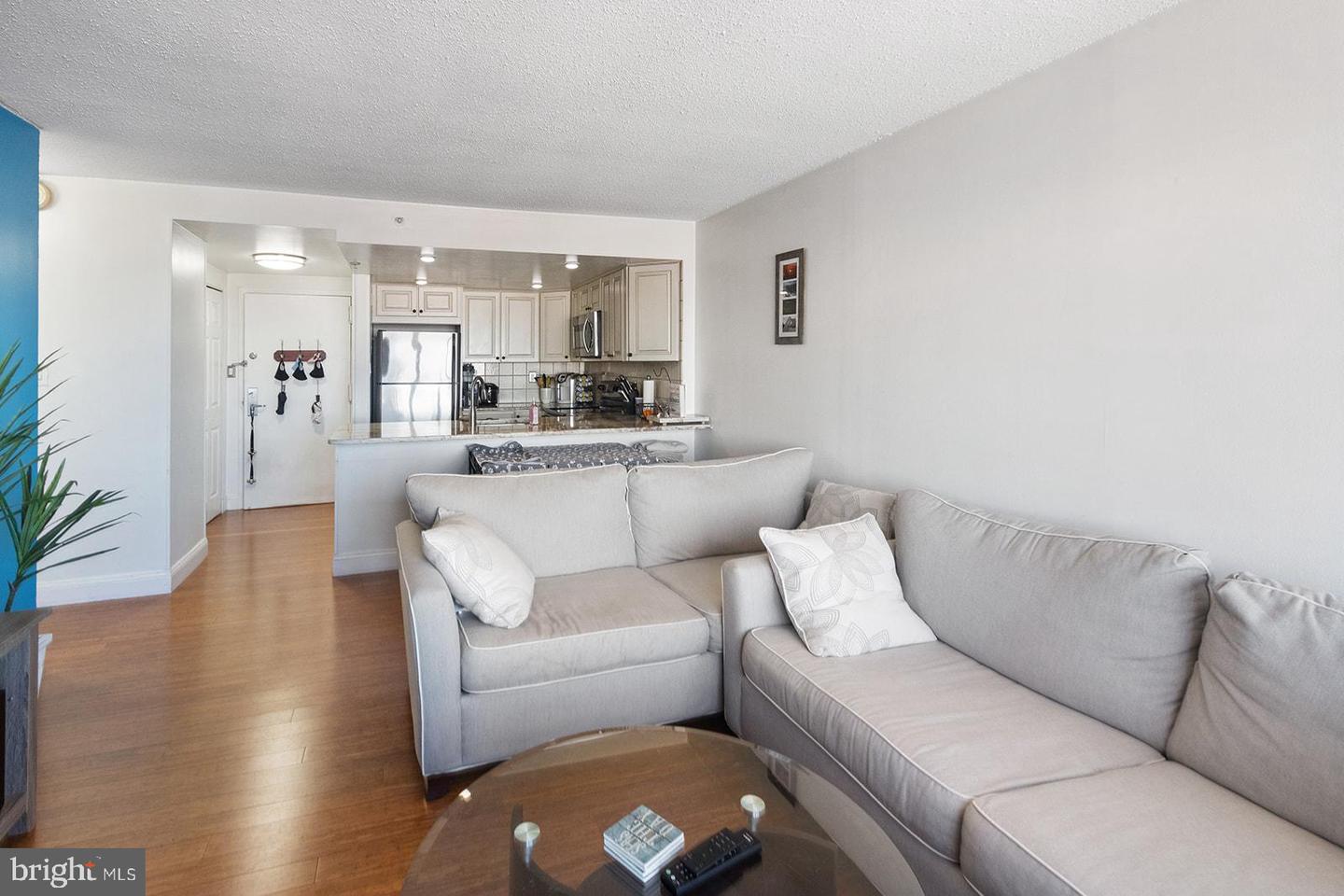 2001 HAMILTON ST Unit: 1817