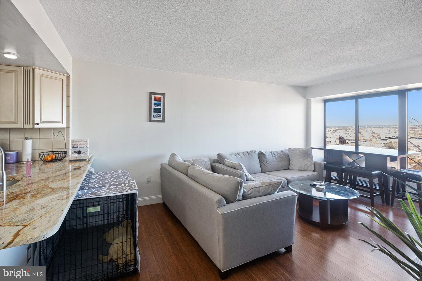 2001 HAMILTON ST Unit: 1817