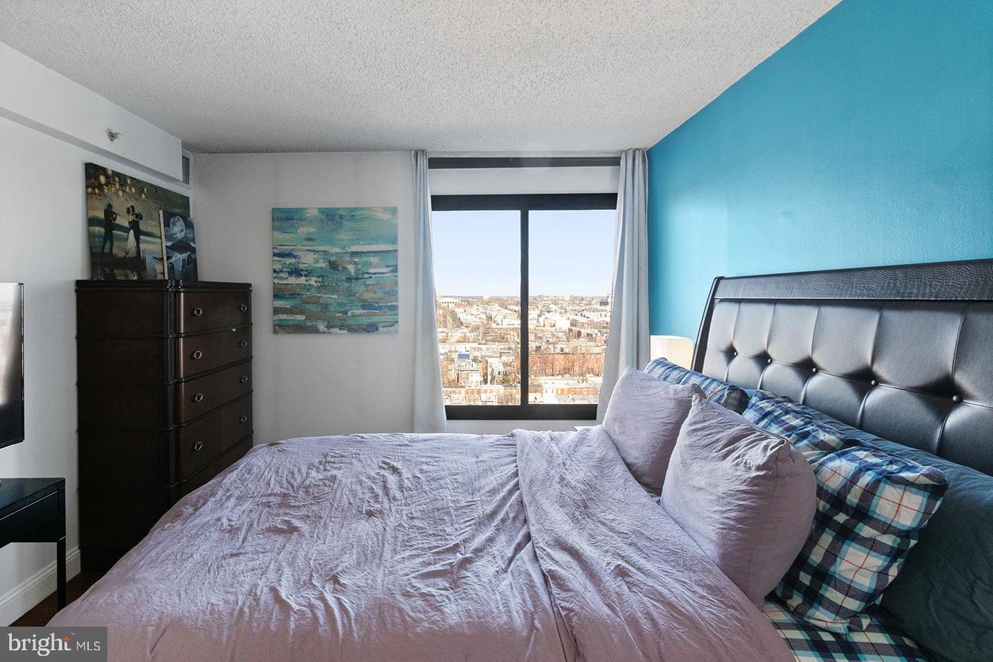 2001 HAMILTON ST Unit: 1817