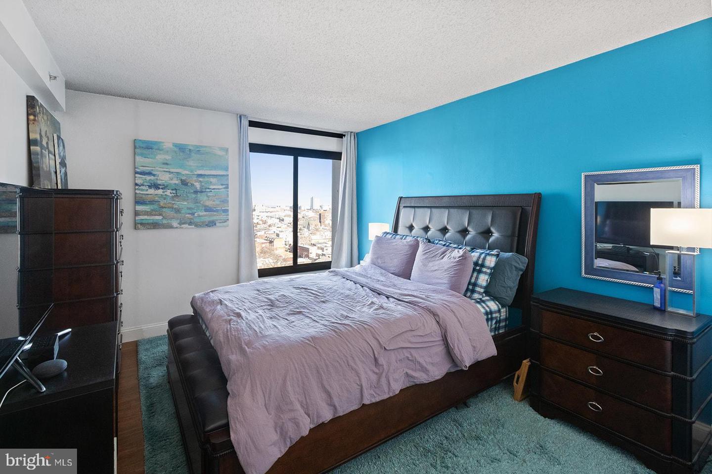 2001 HAMILTON ST Unit: 1817