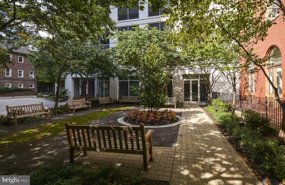 200 W WASHINGTON SQUARE Unit: 1B/1BA