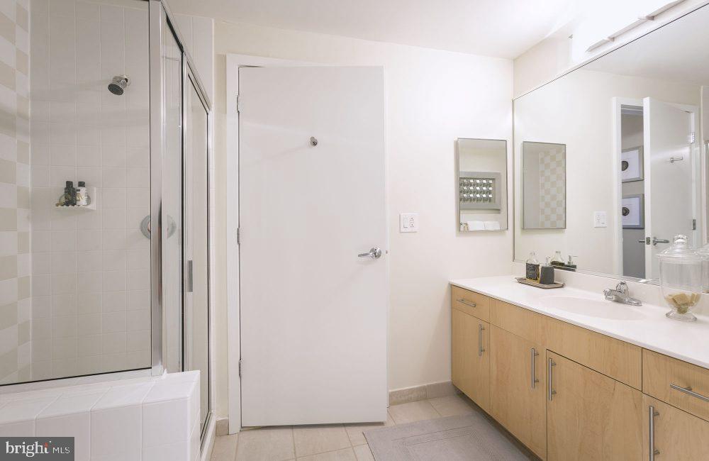 200 W WASHINGTON SQUARE Unit: 1B/1BA