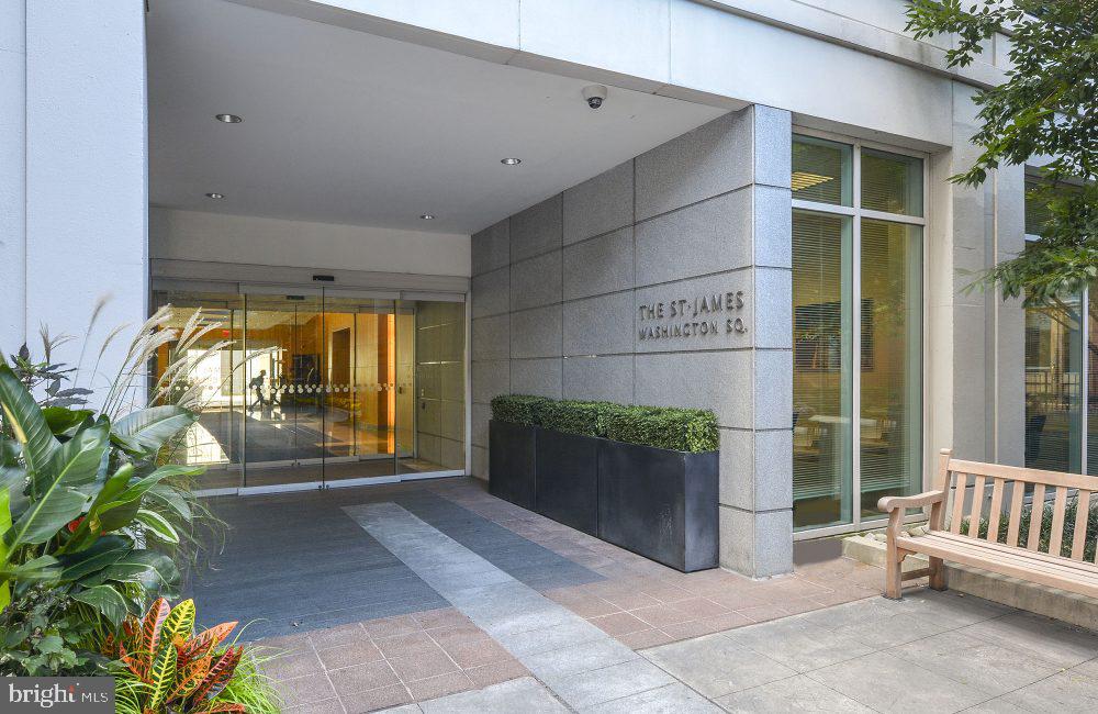 200 W WASHINGTON SQUARE Unit: 1B/1BA