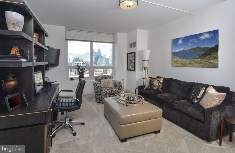 200 W WASHINGTON SQUARE Unit: 1B/1BA