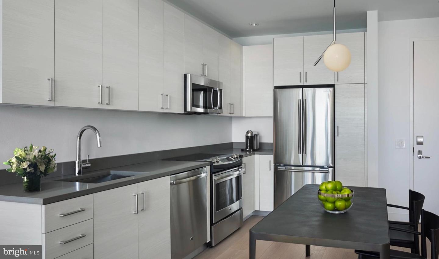 2929 WALNUT STREET Unit: 2BED2BATH
