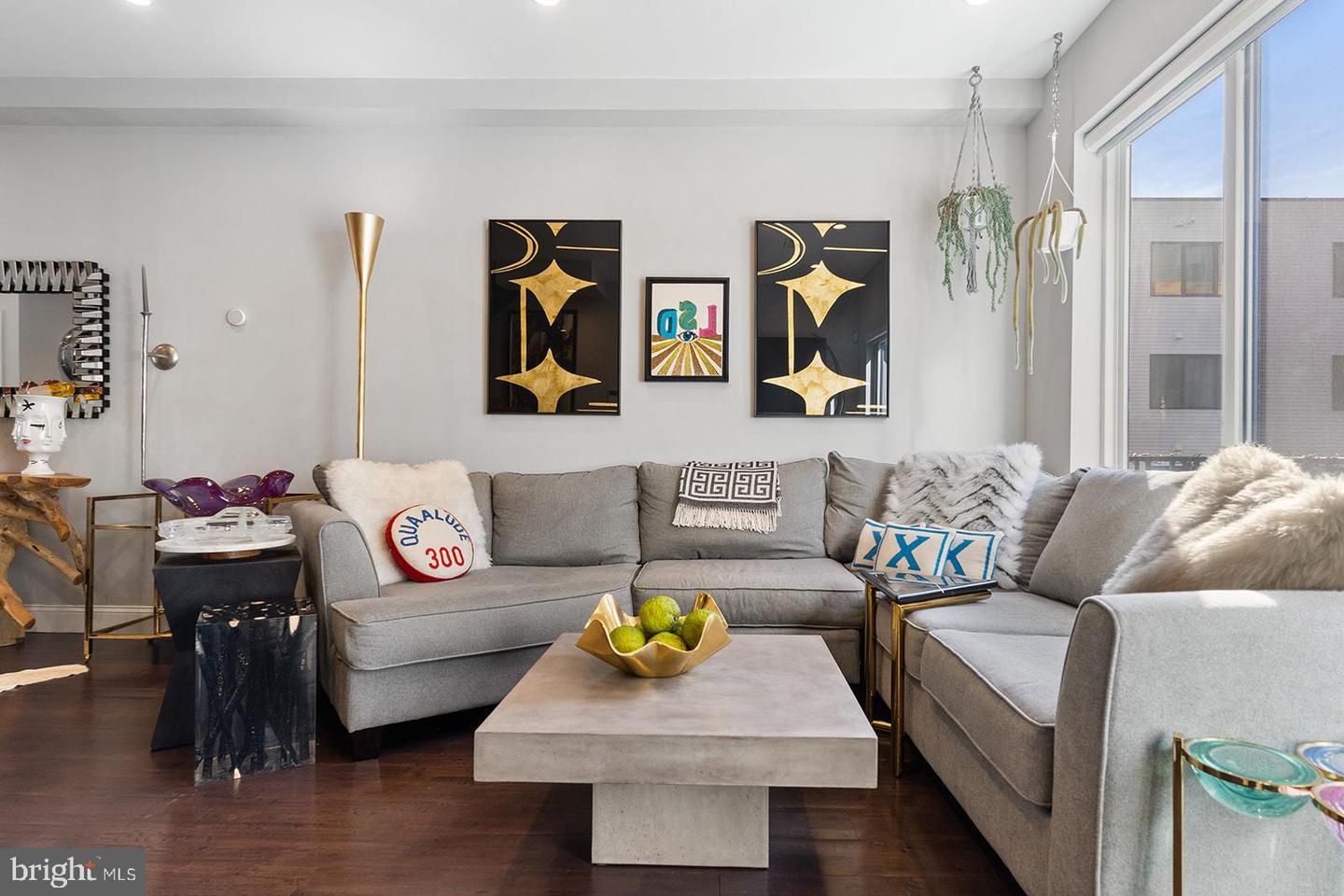 1622 CAMBRIDGE STREET Unit: B