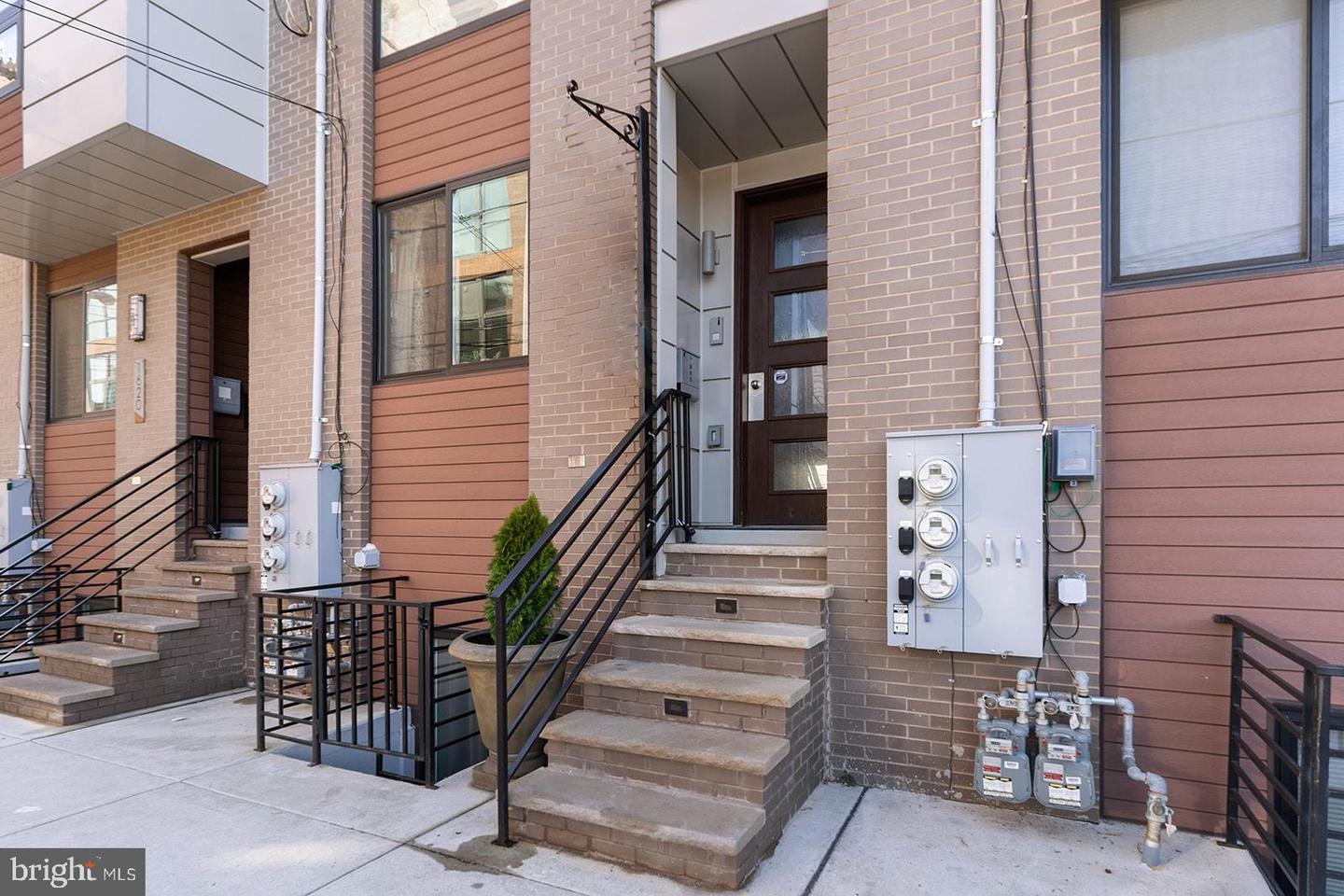 1622 CAMBRIDGE STREET Unit: B