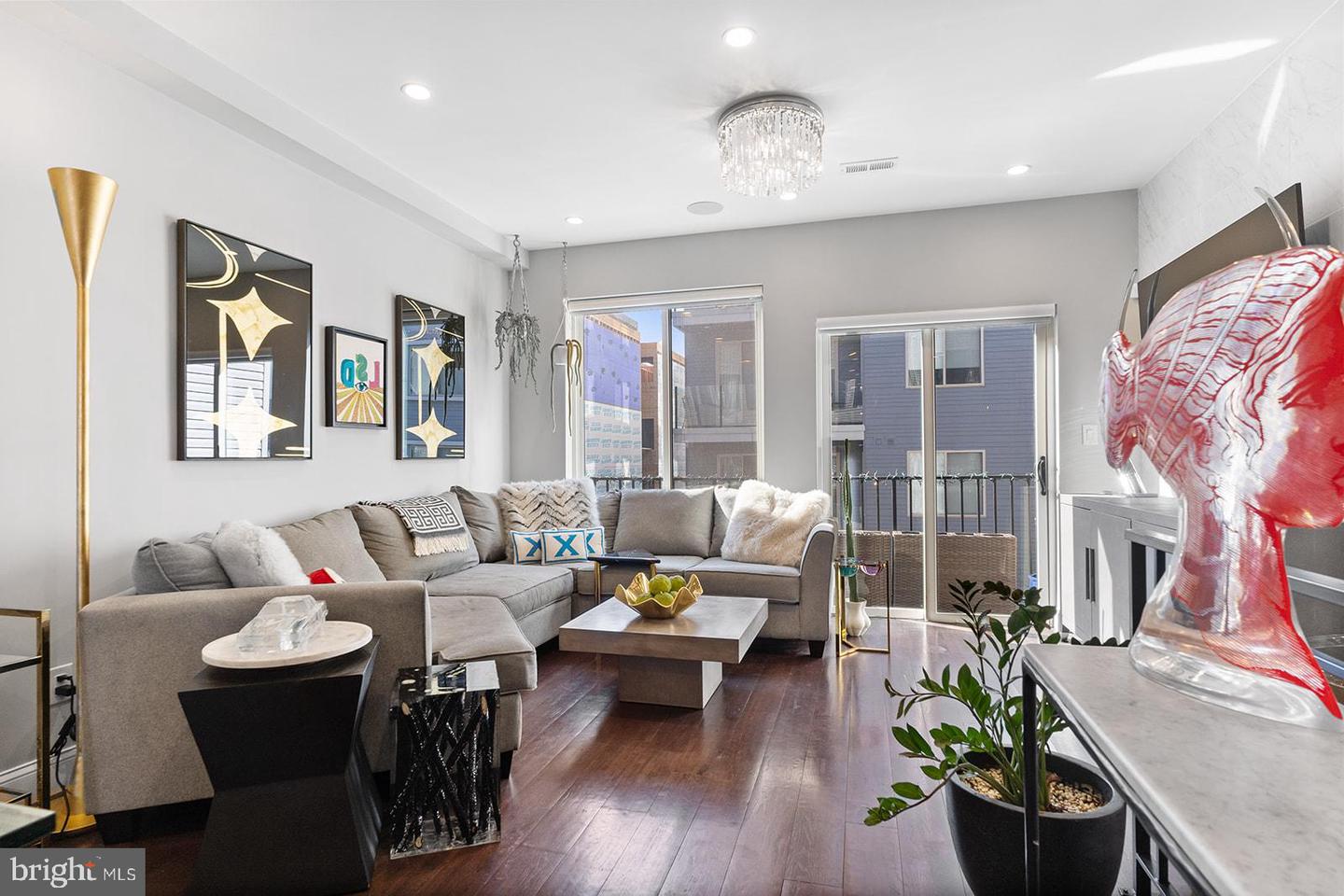 1622 CAMBRIDGE STREET Unit: B