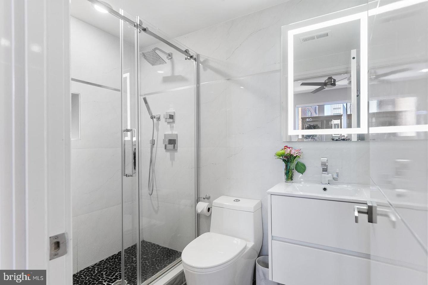 1622 CAMBRIDGE STREET Unit: B