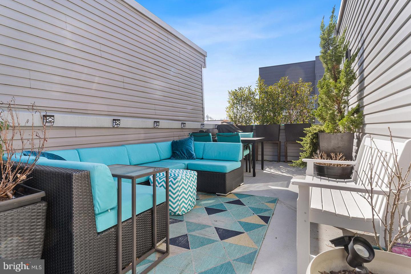 1622 CAMBRIDGE STREET Unit: B