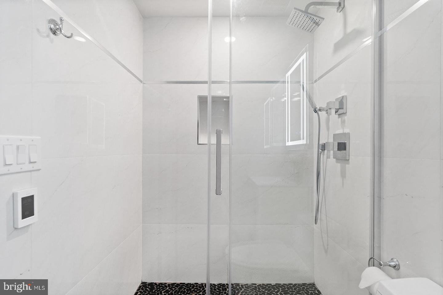 1622 CAMBRIDGE STREET Unit: B