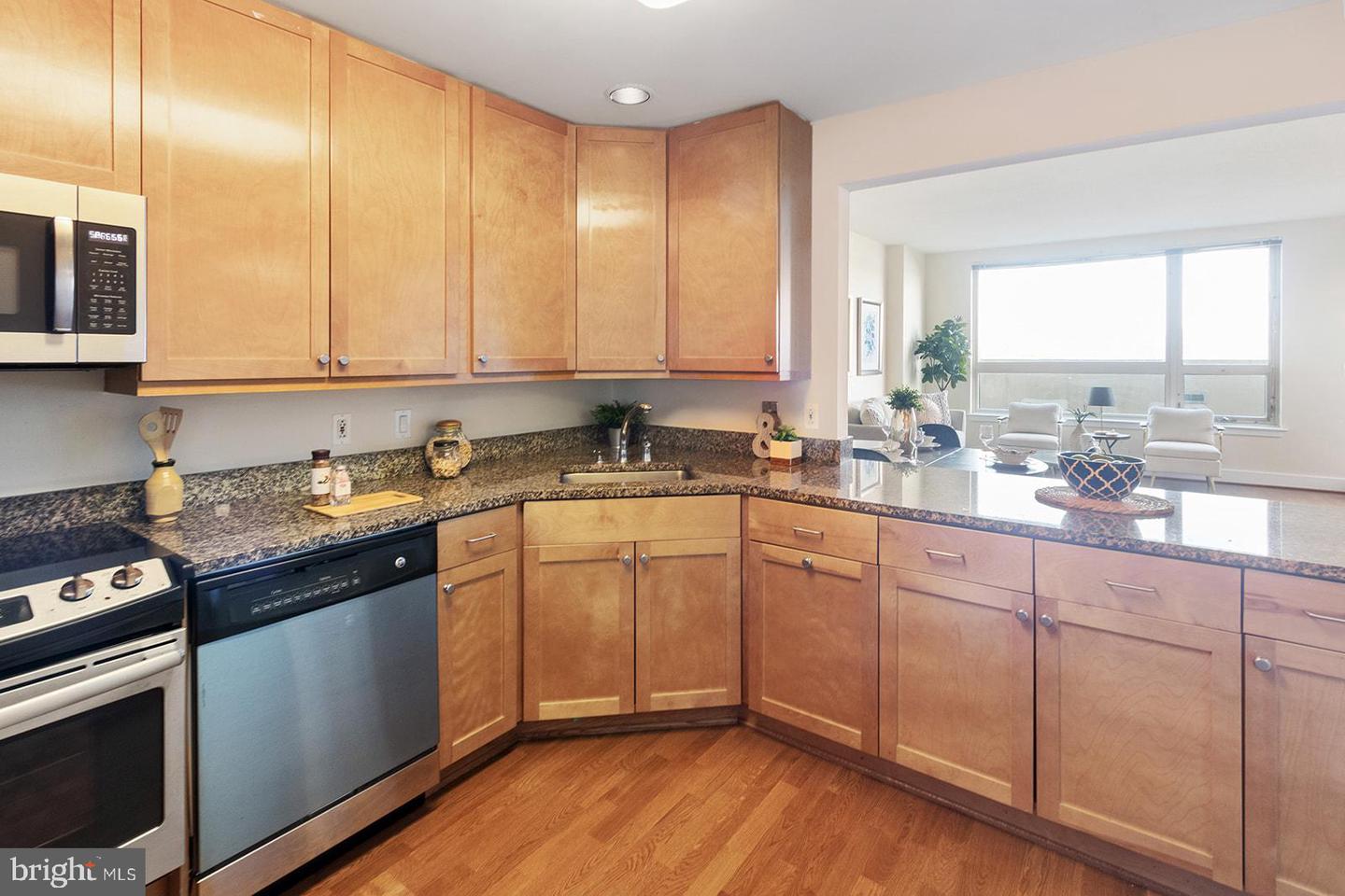 717 S COLUMBUS BOULEVARD Unit: 407