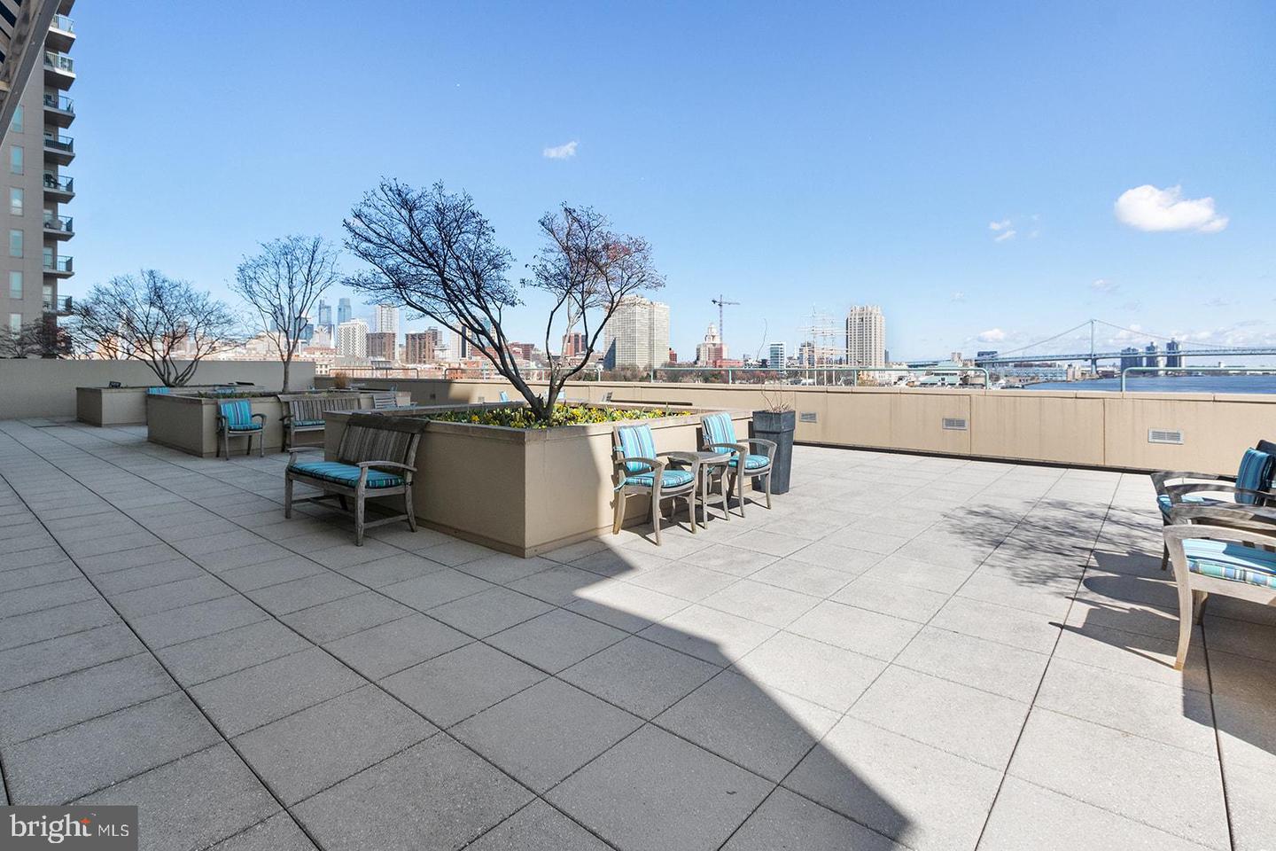 717 S COLUMBUS BOULEVARD Unit: 407