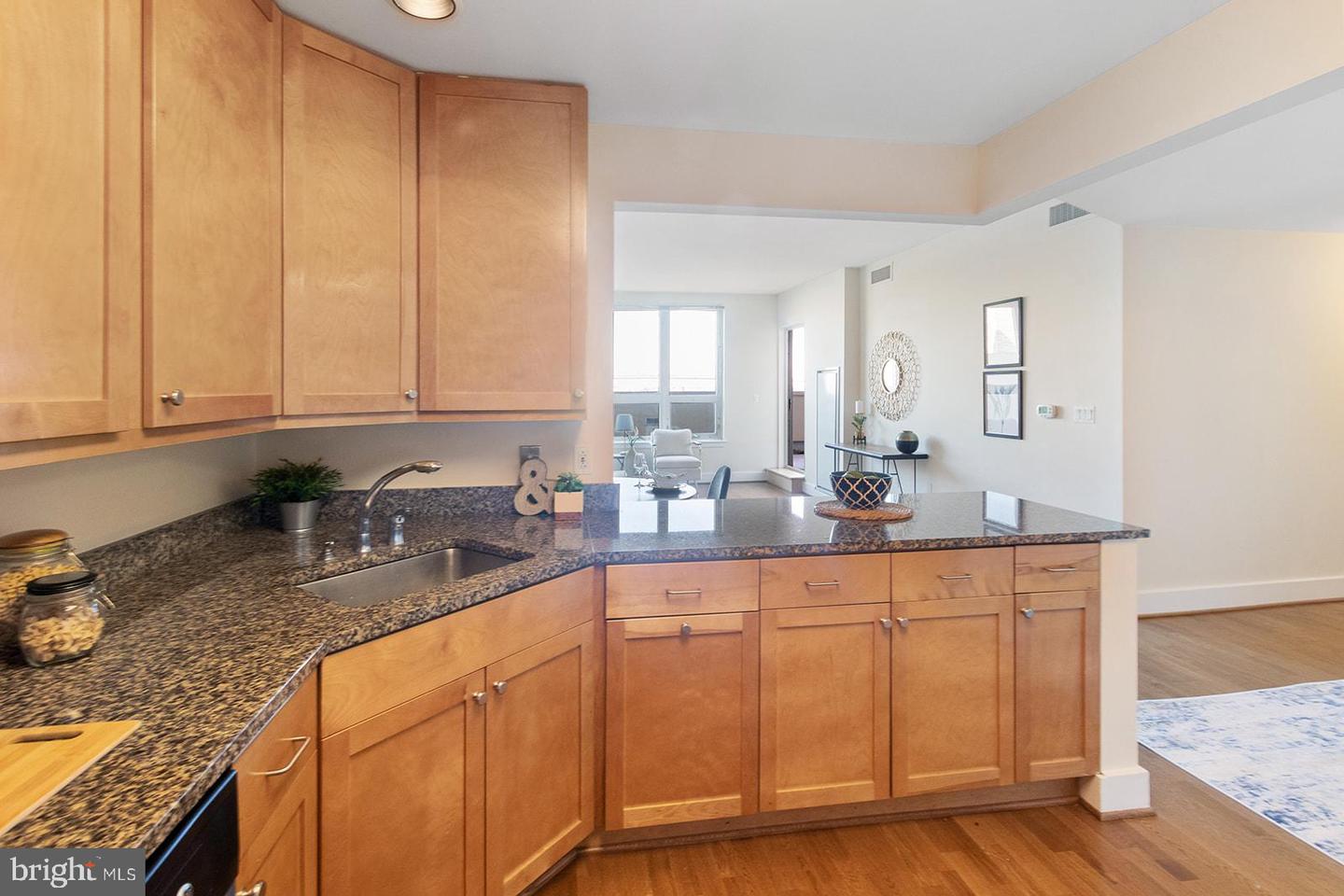 717 S COLUMBUS BOULEVARD Unit: 407