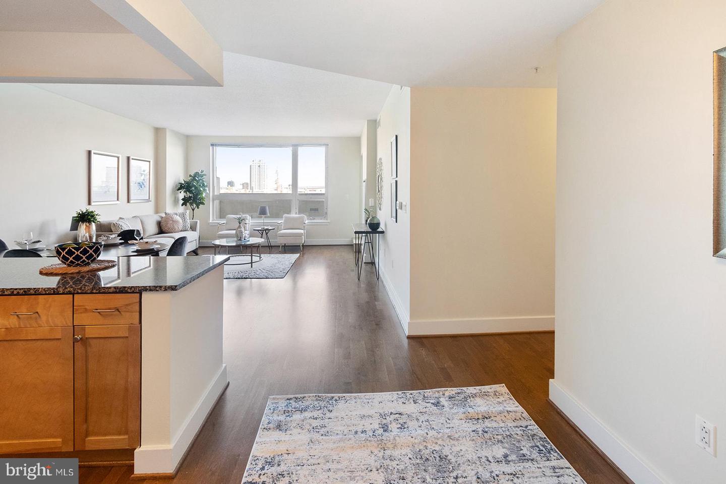 717 S COLUMBUS BOULEVARD Unit: 407