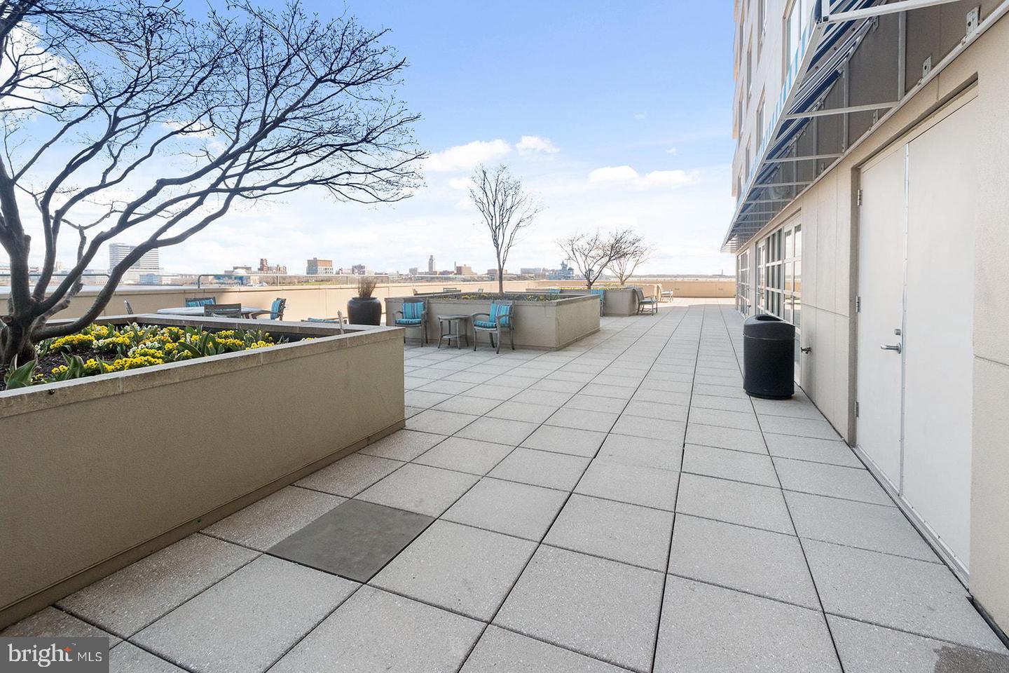 717 S COLUMBUS BOULEVARD Unit: 407