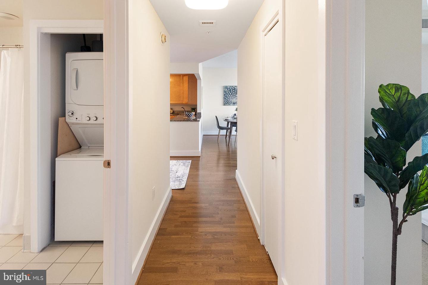 717 S COLUMBUS BOULEVARD Unit: 407