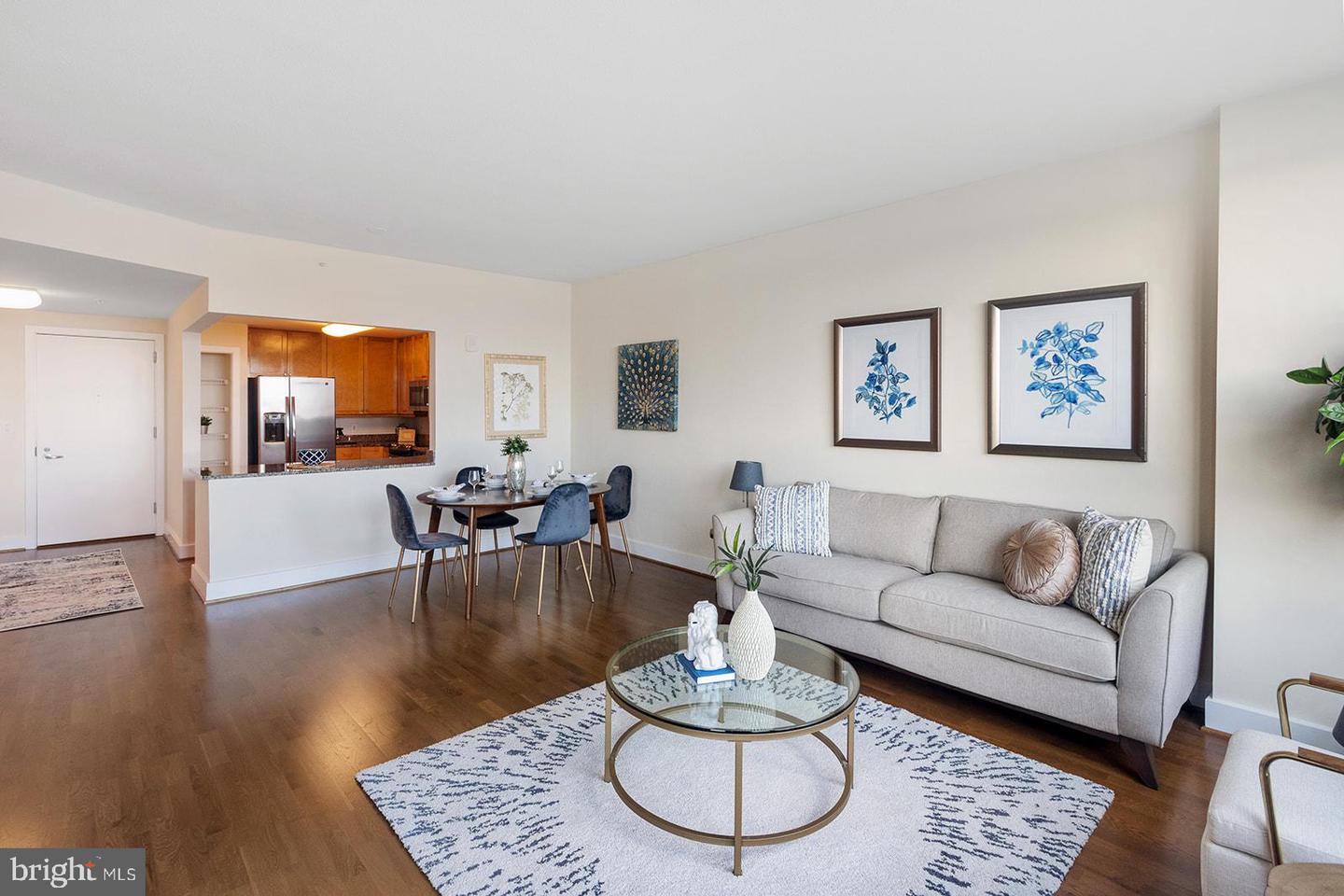 717 S COLUMBUS BOULEVARD Unit: 407