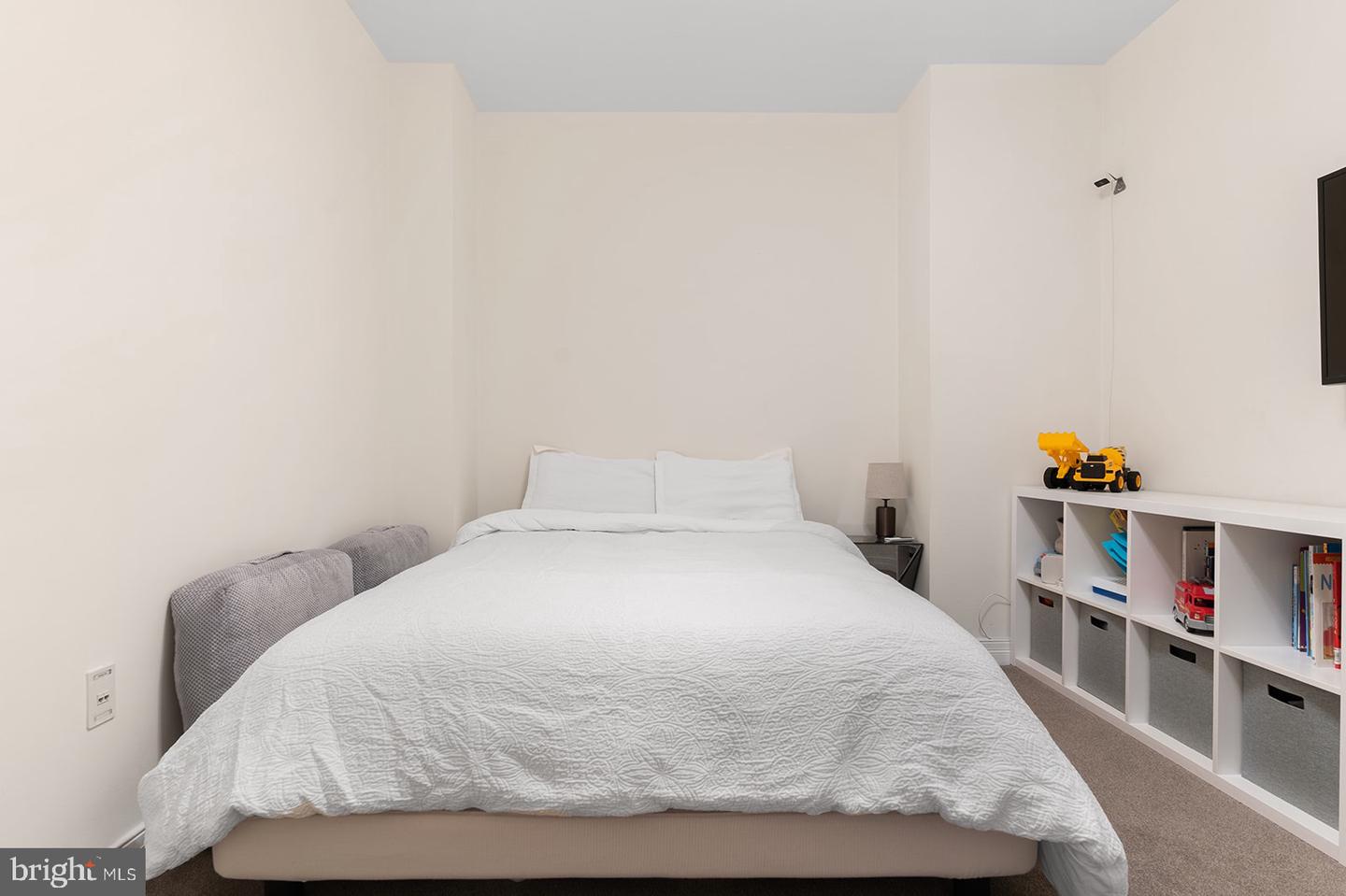 1600 ARCH STREET Unit: 601