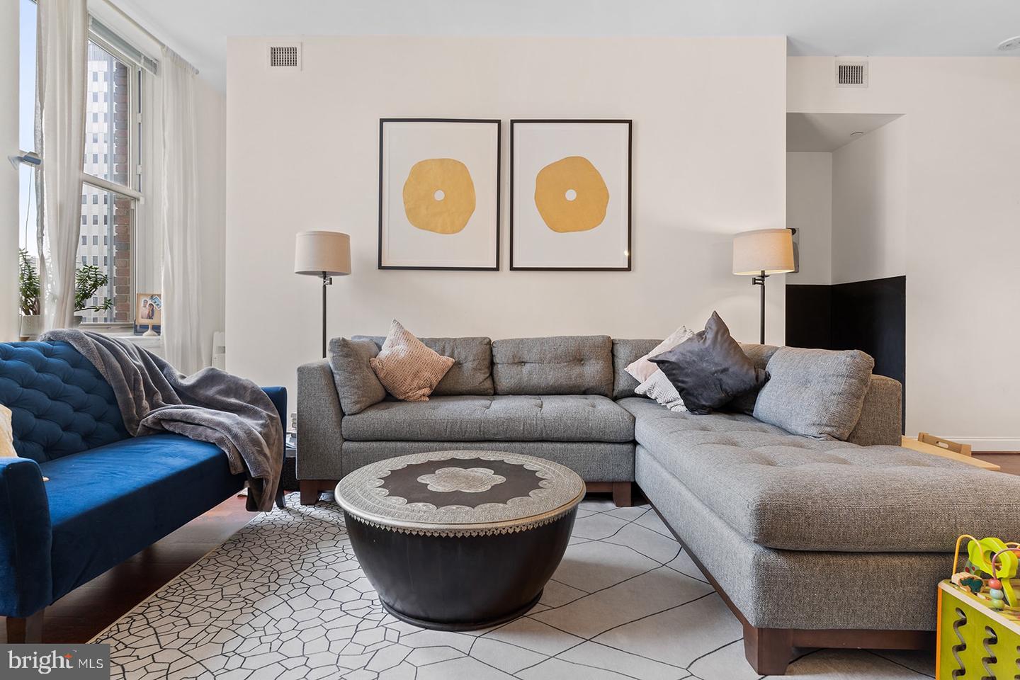 1600 ARCH STREET Unit: 601