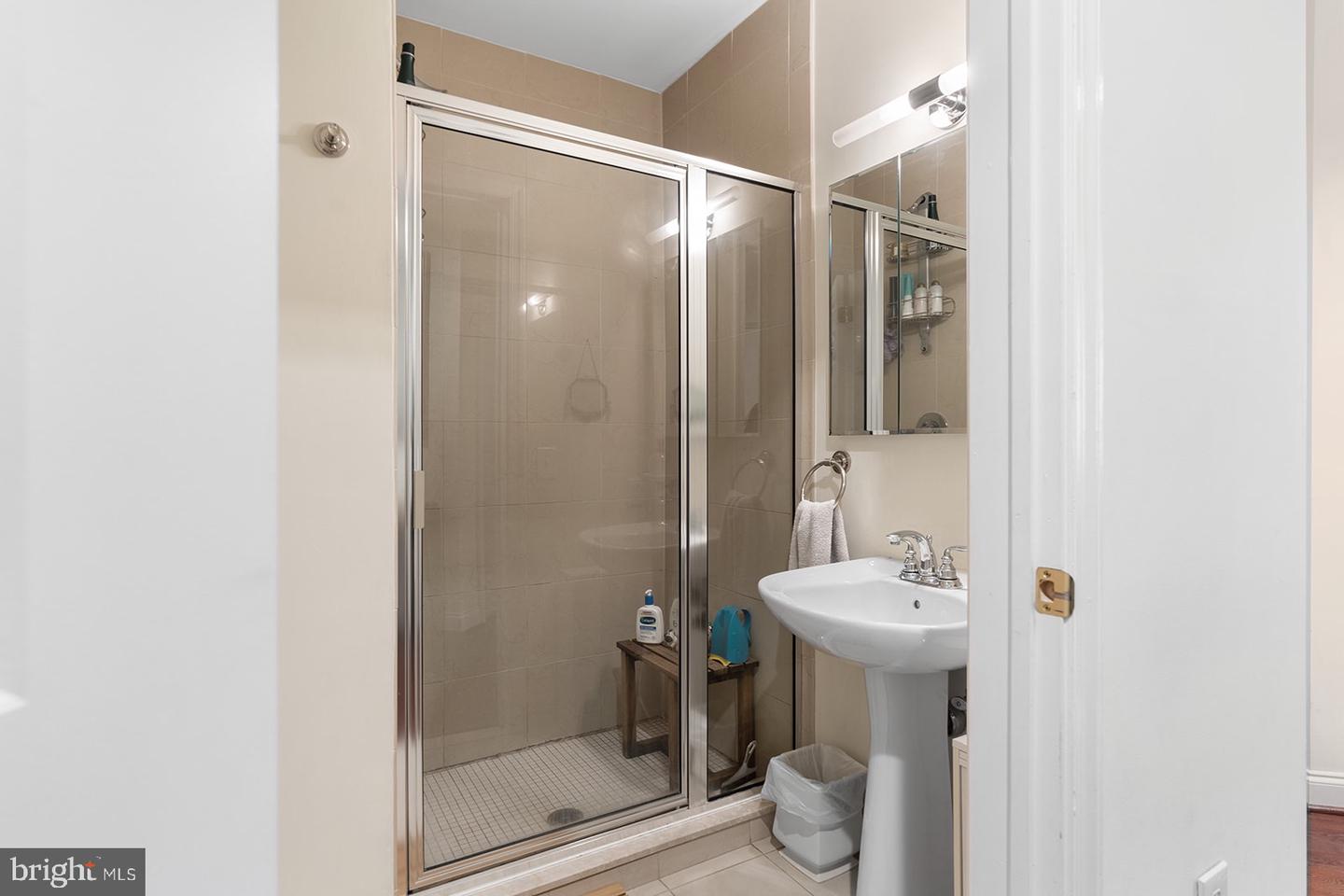 1600 ARCH STREET Unit: 601