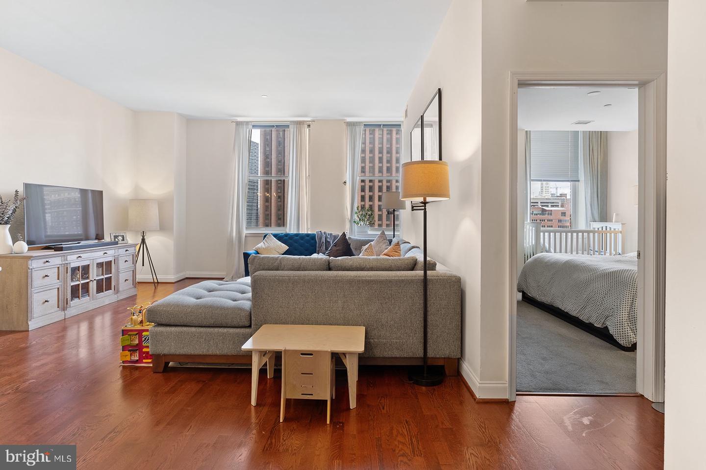 1600 ARCH STREET Unit: 601