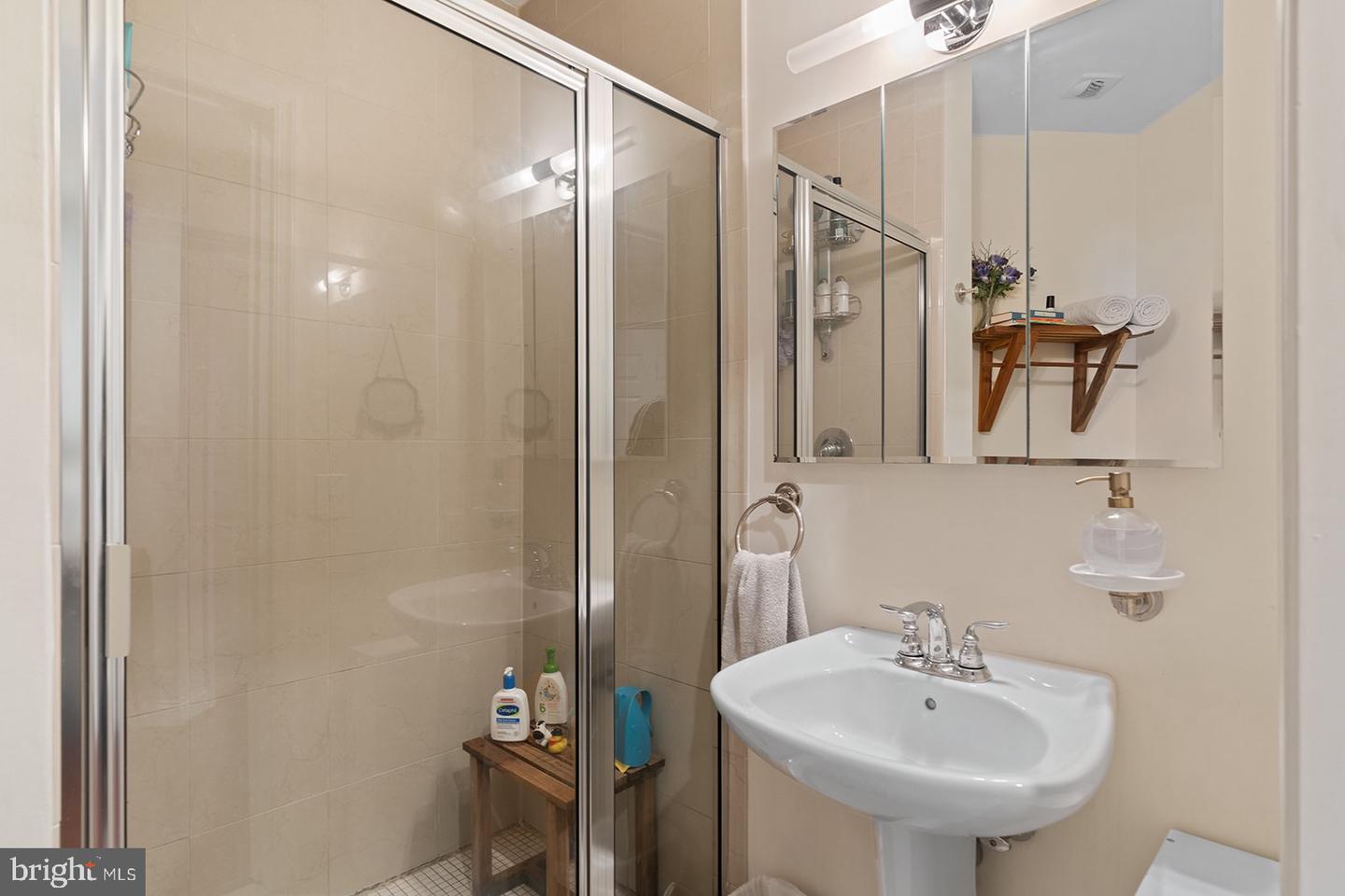 1600 ARCH STREET Unit: 601