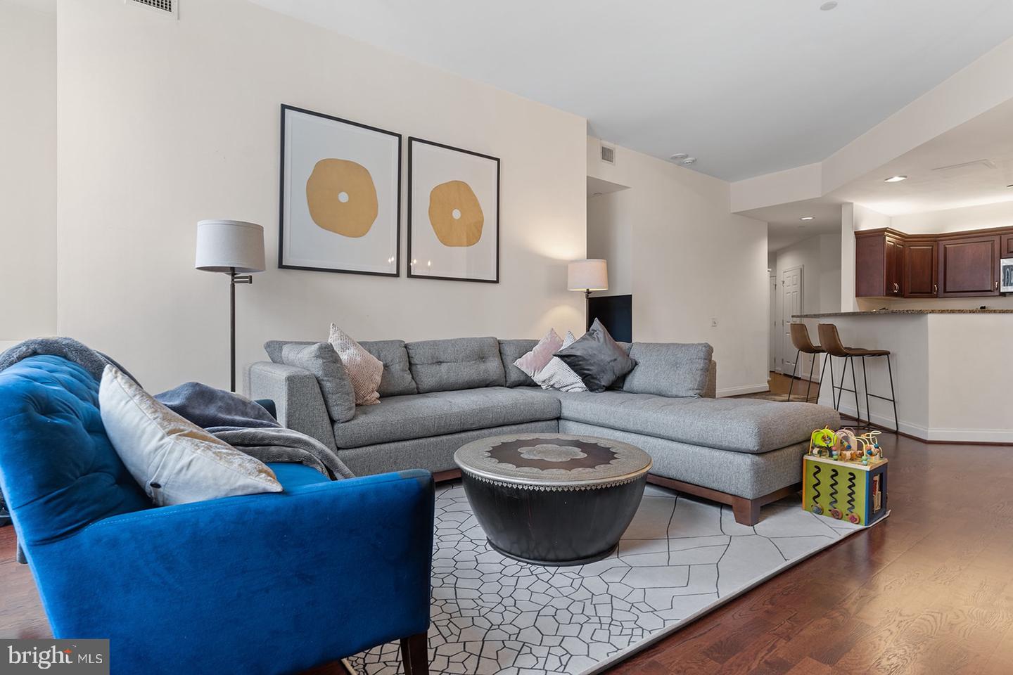 1600 ARCH STREET Unit: 601