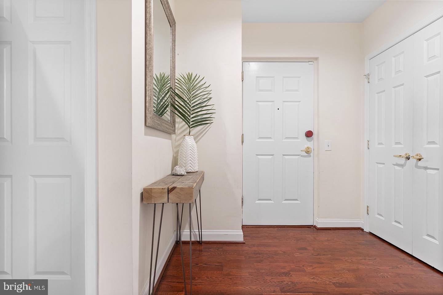 1600 ARCH STREET Unit: 601