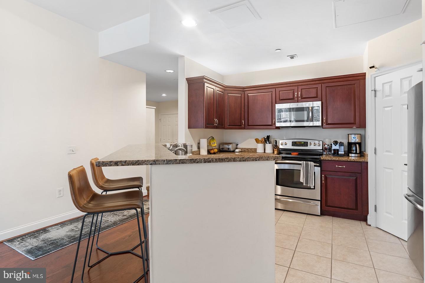 1600 ARCH STREET Unit: 601