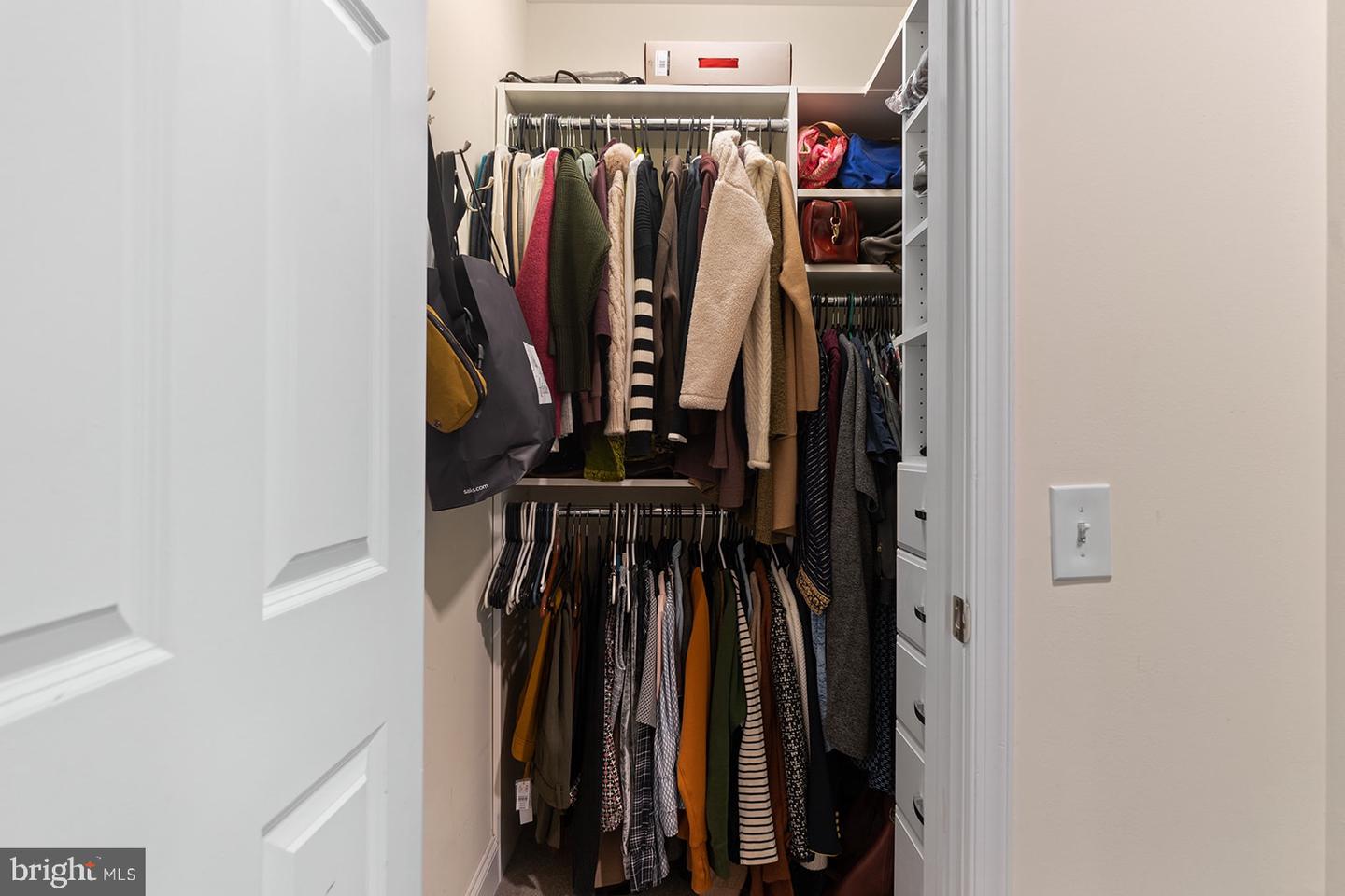 1600 ARCH STREET Unit: 601