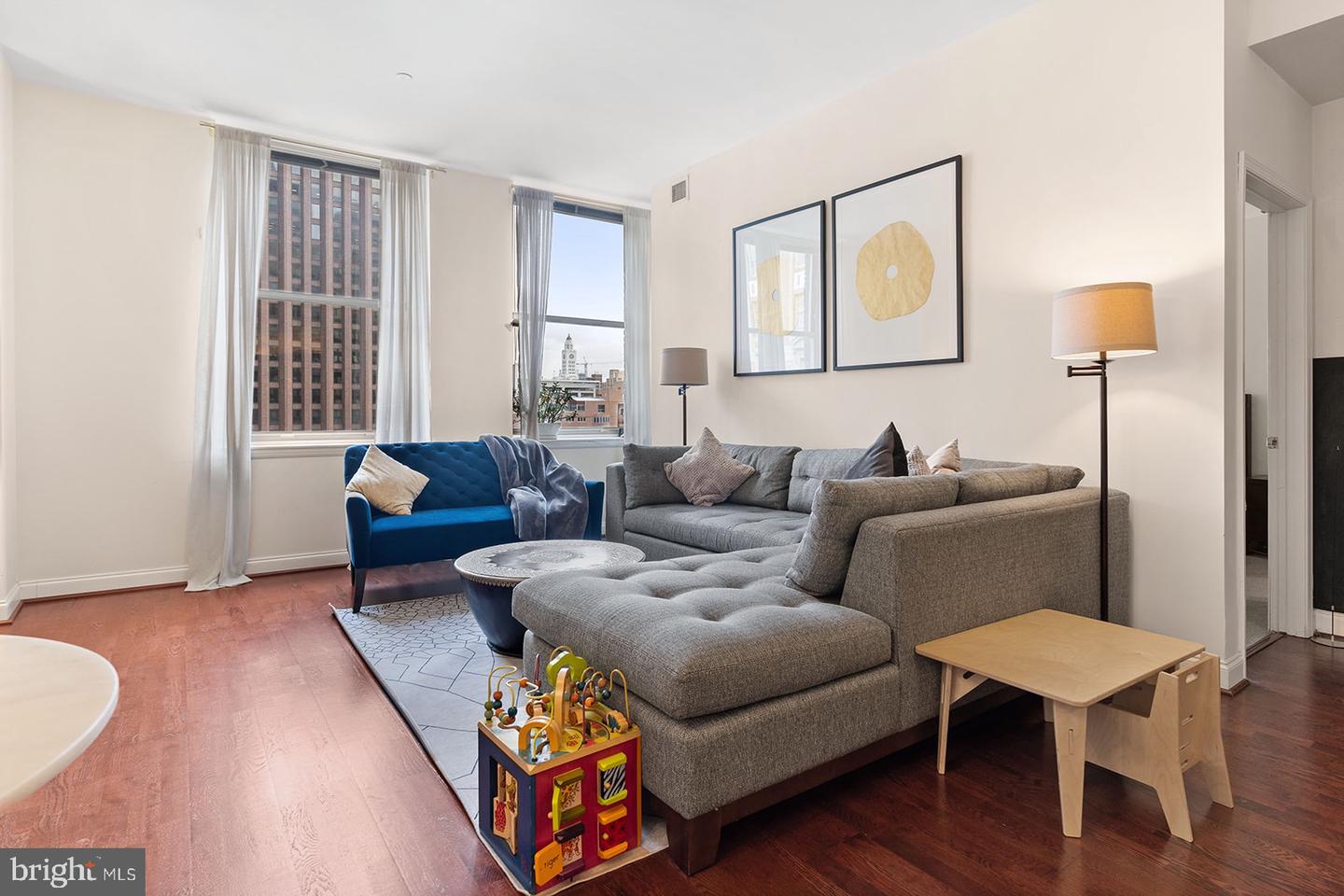 1600 ARCH STREET Unit: 601