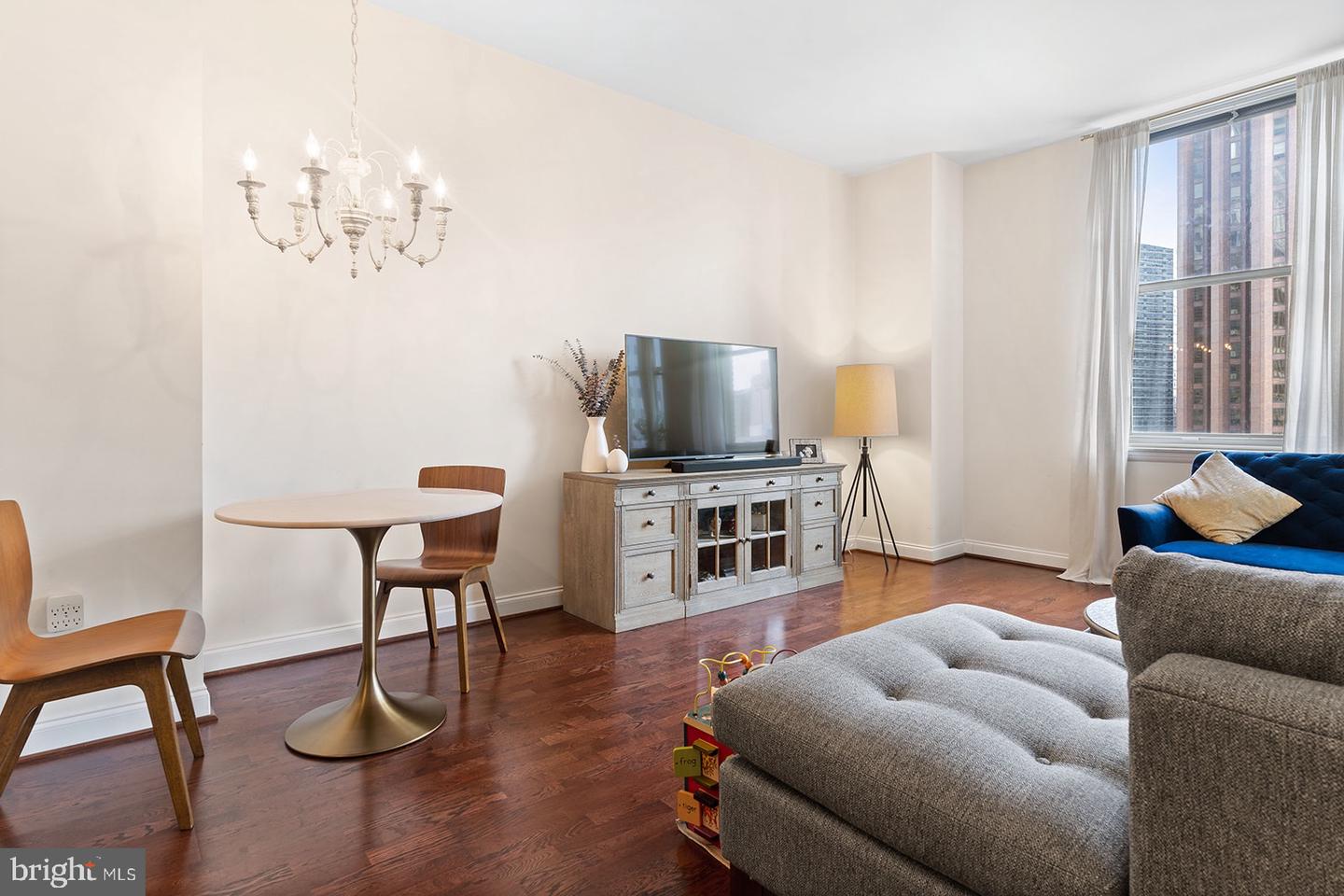 1600 ARCH STREET Unit: 601
