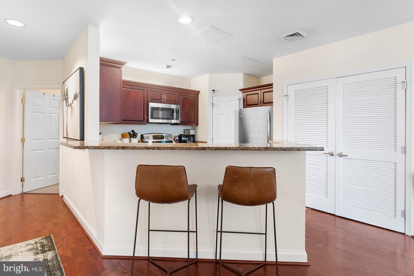 1600 ARCH STREET Unit: 601