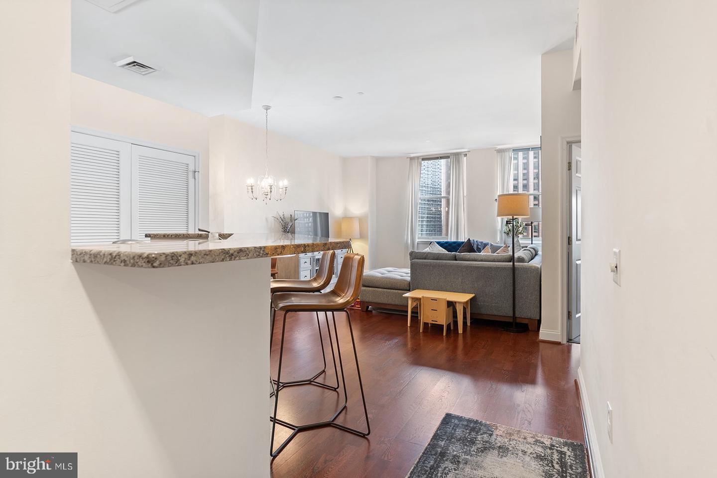 1600 ARCH STREET Unit: 601