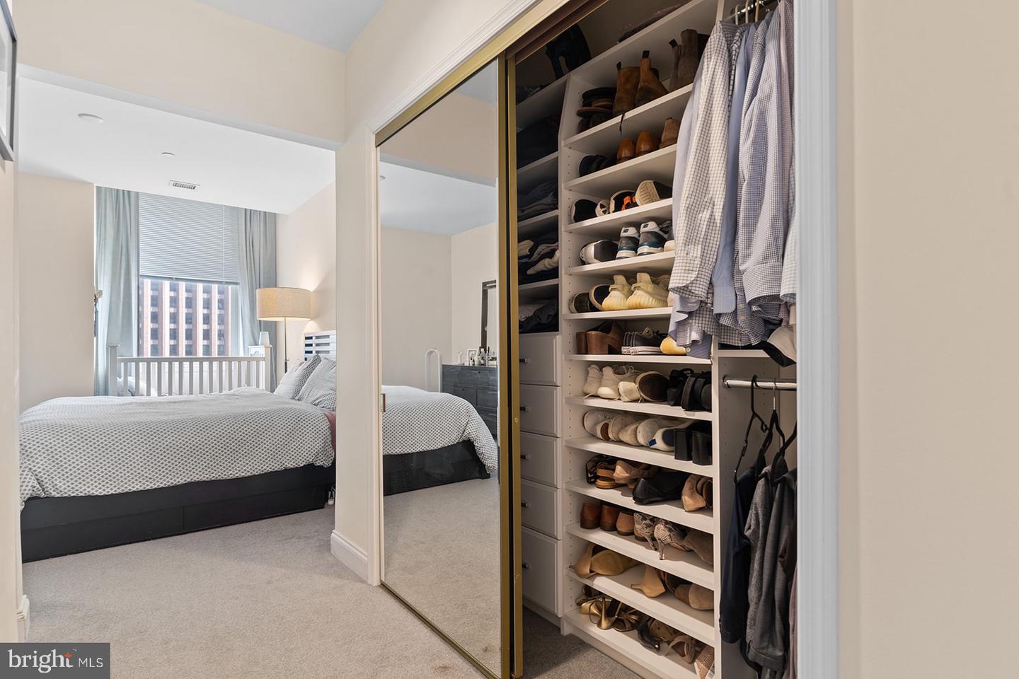 1600 ARCH STREET Unit: 601