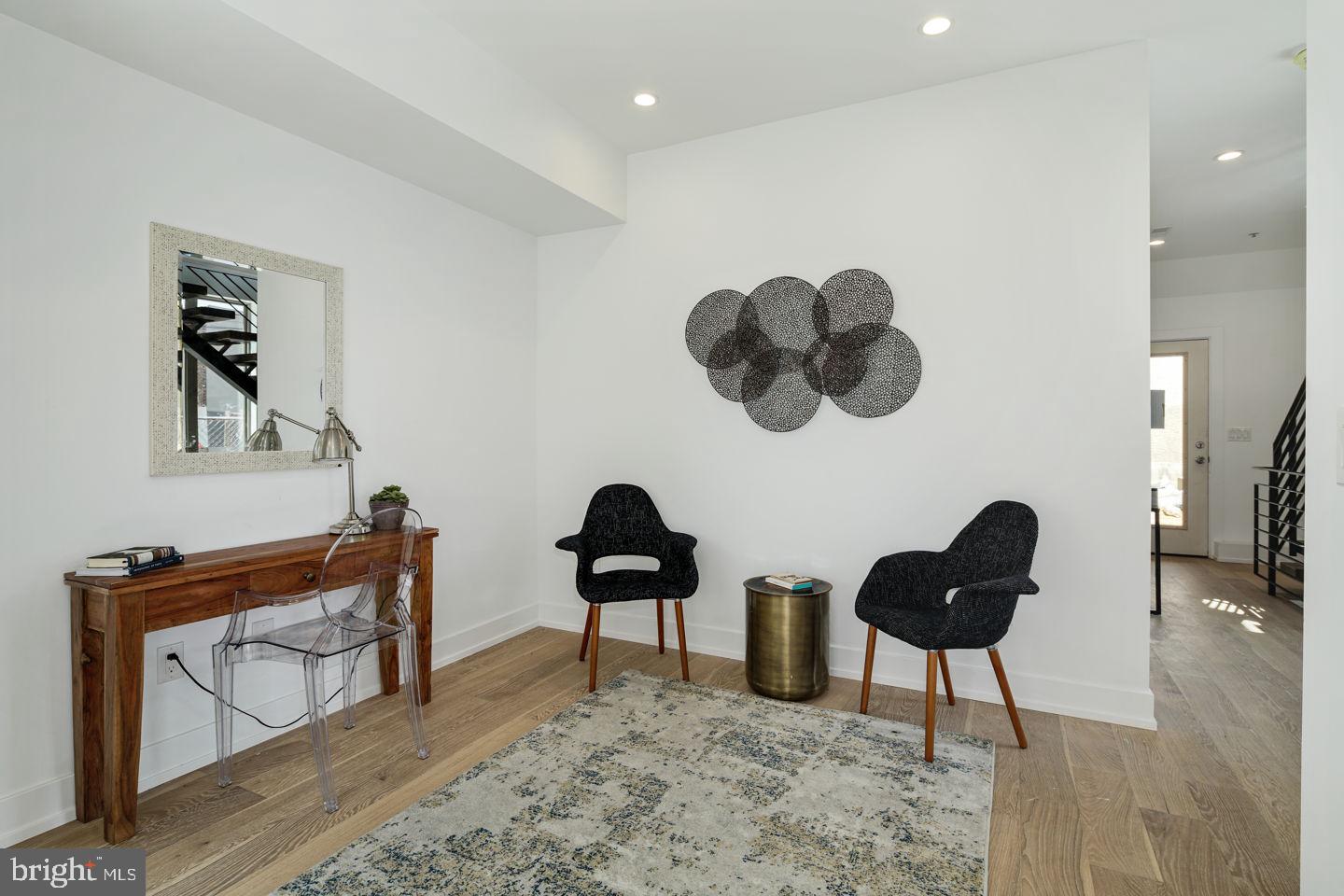 121 GREENWICH STREET Unit: 2