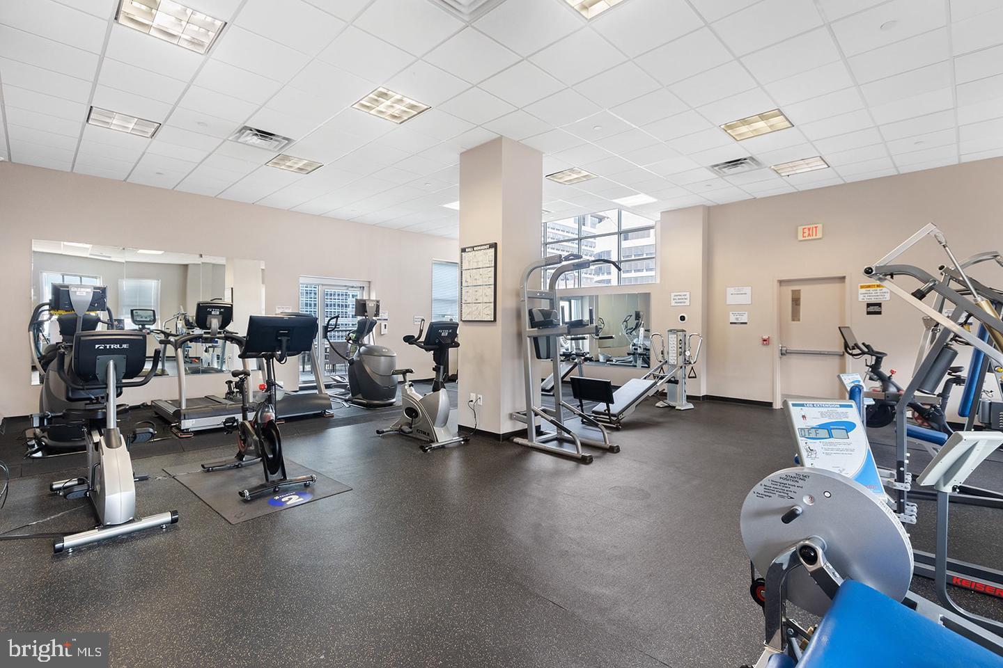 111 S 15TH STREET Unit: NINETEEN-02