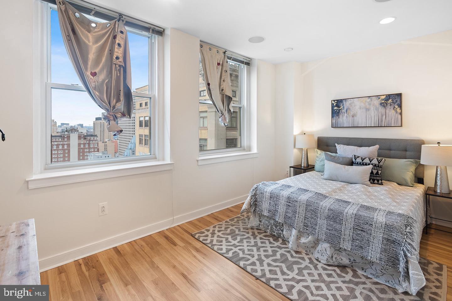 111 S 15TH STREET Unit: NINETEEN-02