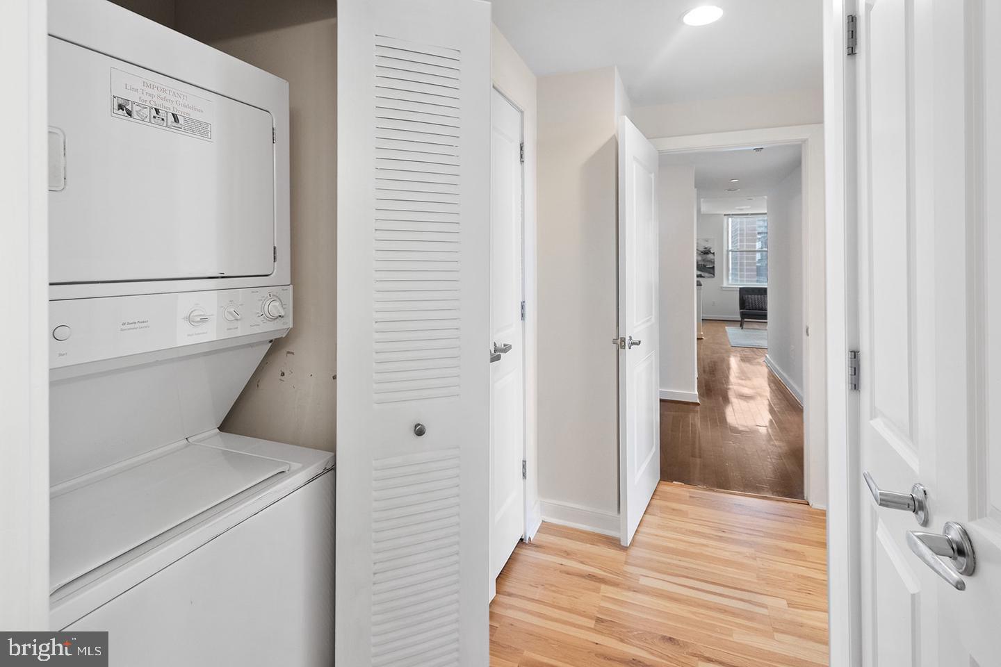 111 S 15TH STREET Unit: NINETEEN-02