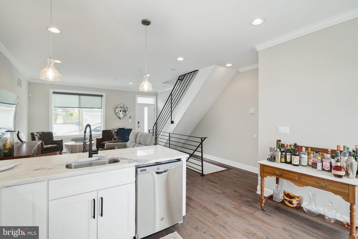 418 KINGSLEY STREET