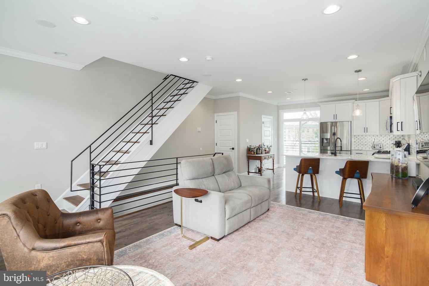 418 KINGSLEY STREET