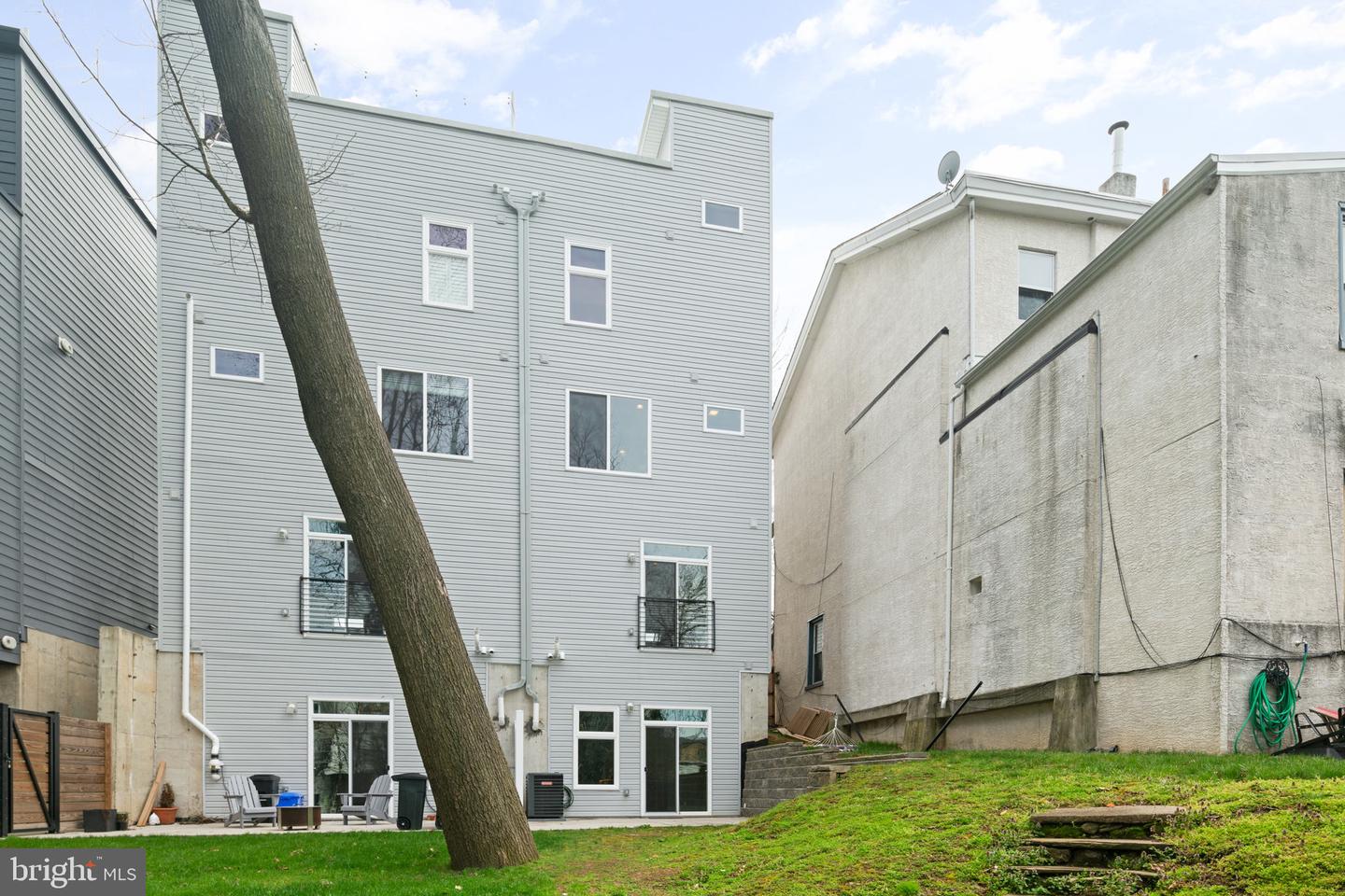 418 KINGSLEY STREET