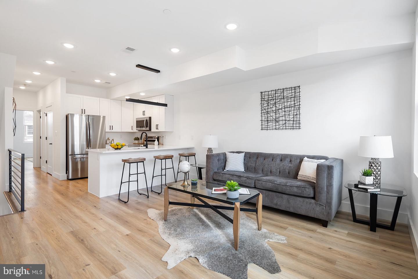 3108 CLIFFORD STREET Unit: B