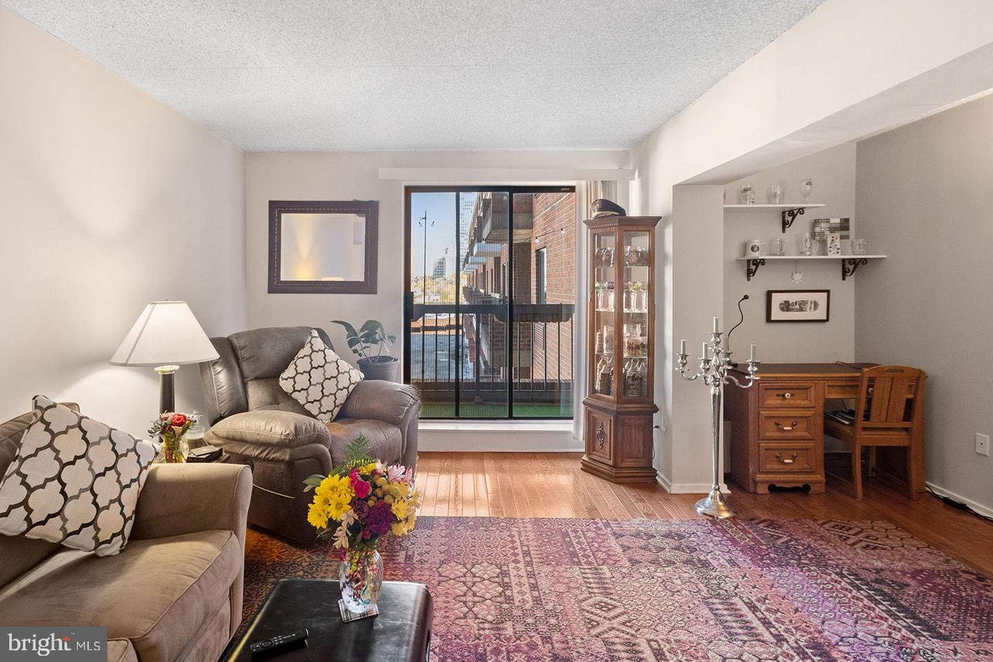 200 LOMBARD STREET Unit: 643