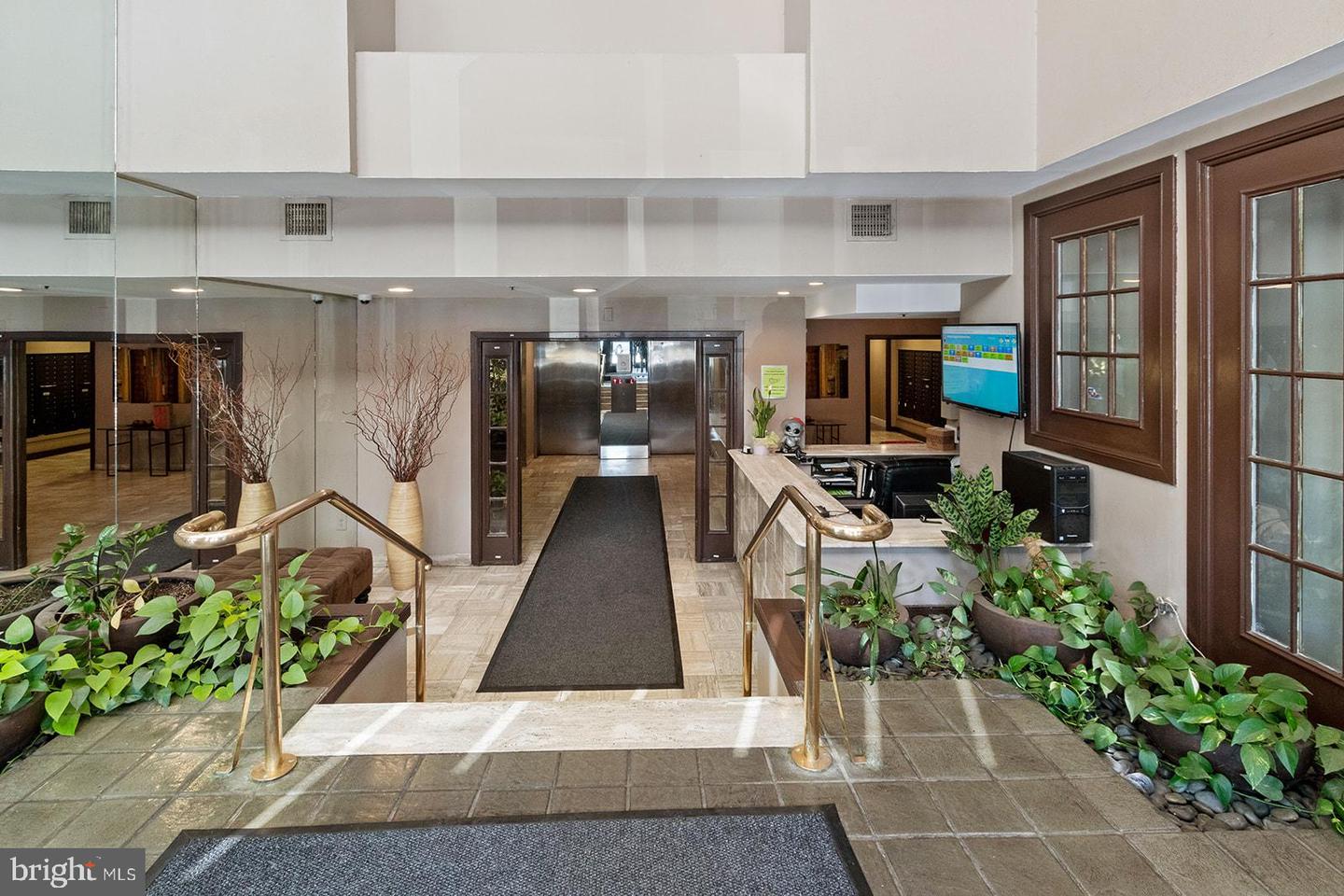 200 LOMBARD STREET Unit: 643